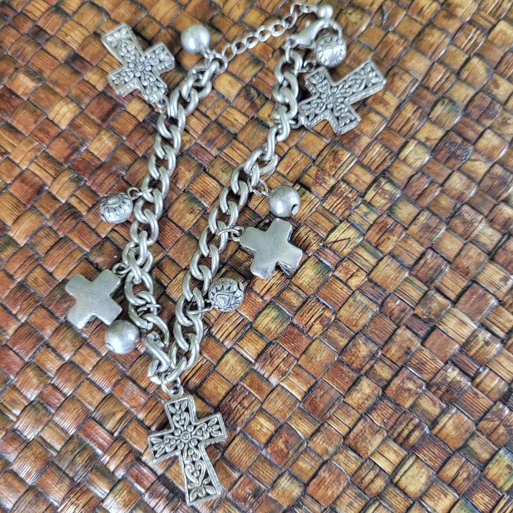 Cross charm bracelet